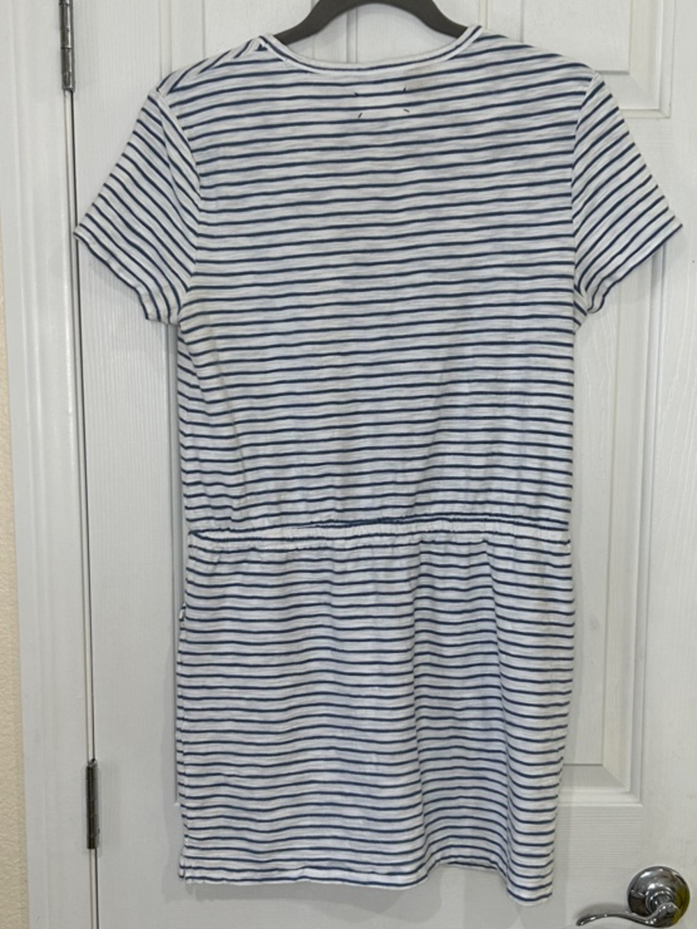 Lou & Grey Striped V-Neck Pocket T-Shirt Dress Elastic Waist Medium Blue White - Picture 8 of 10